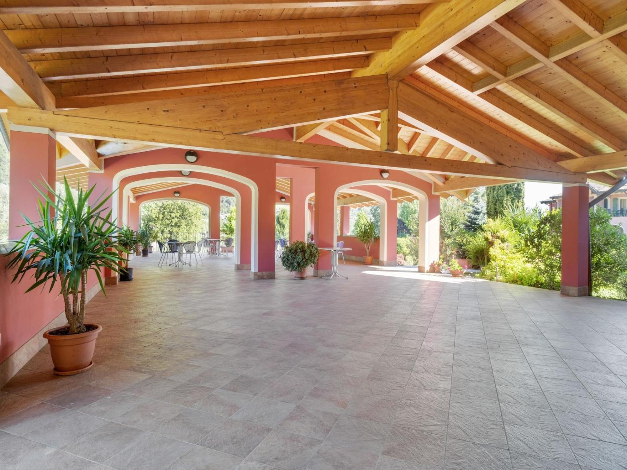 Spacious Apartment In Idro With Shared Pool Crone Luaran gambar