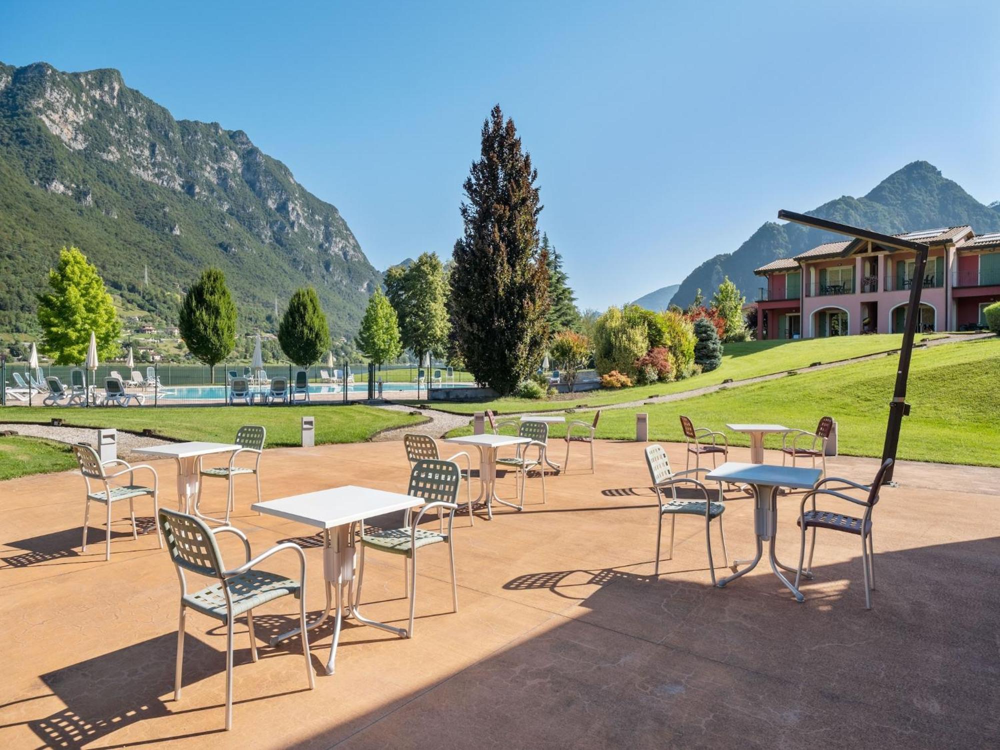 Spacious Apartment In Idro With Shared Pool Crone Luaran gambar