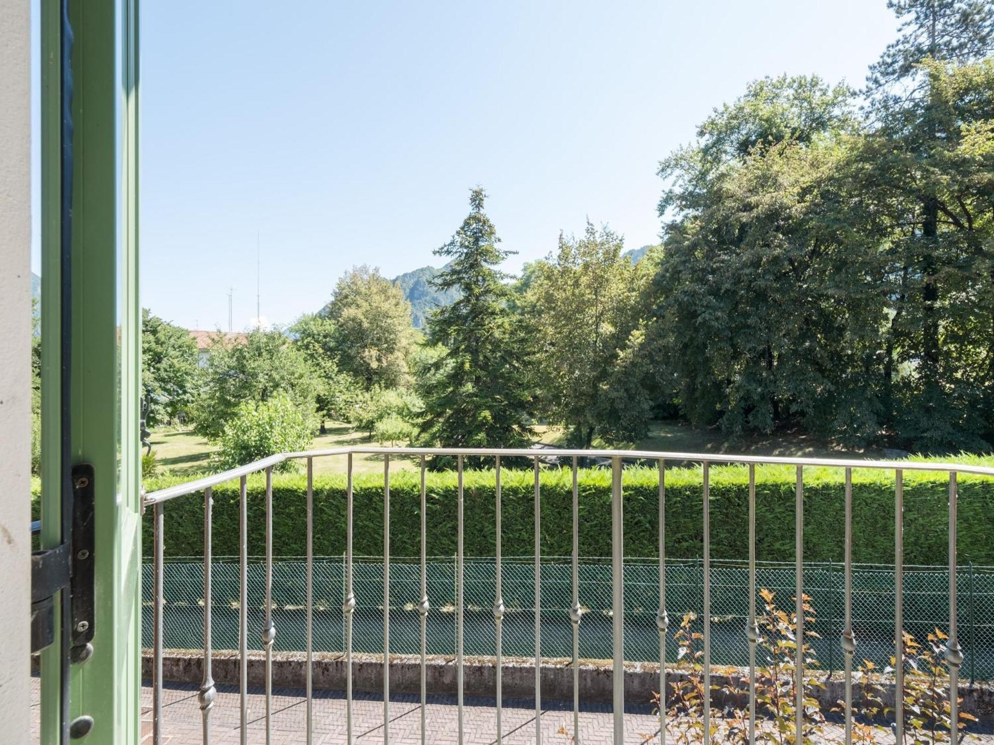 Spacious Apartment In Idro With Shared Pool Crone Luaran gambar