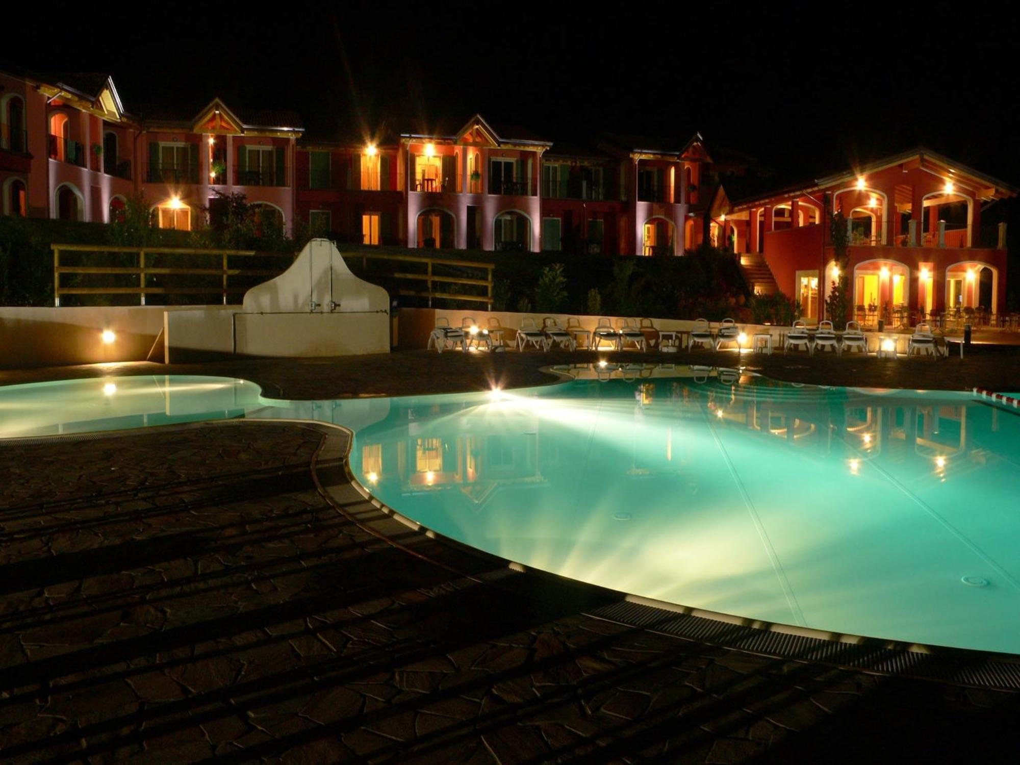 Spacious Apartment In Idro With Shared Pool Crone Luaran gambar